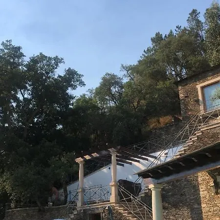 Aguilhoes River House