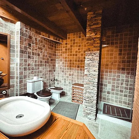 Aguilhoes River House * Pedorido