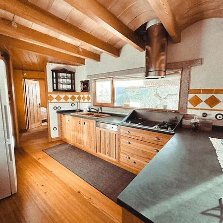 Nyaraló Aguilhoes River House *